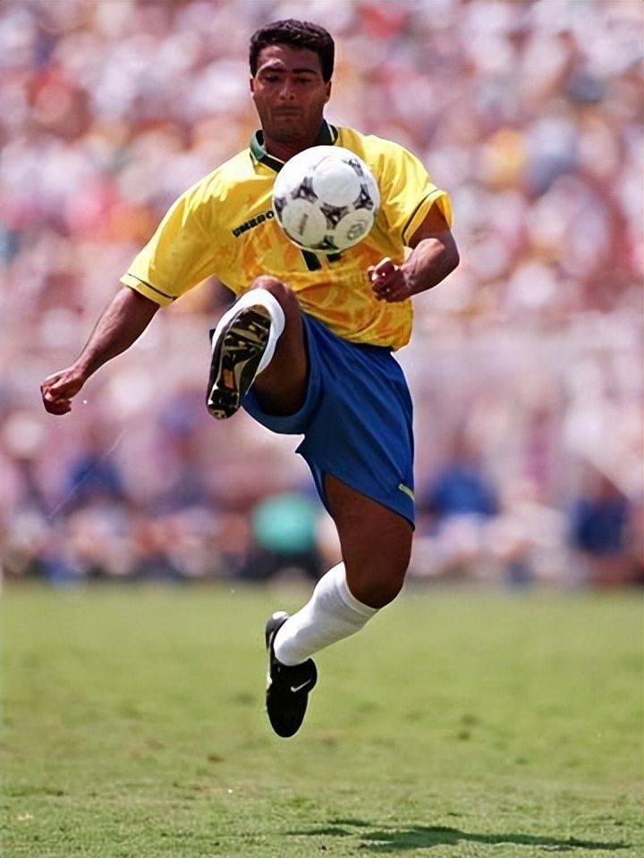 世界杯盛况回顾：足坛巅峰对决精华重现()