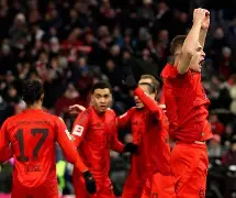 九游体育官网-拜仁慕尼黑实现四连胜，德甲霸主态势强劲！()