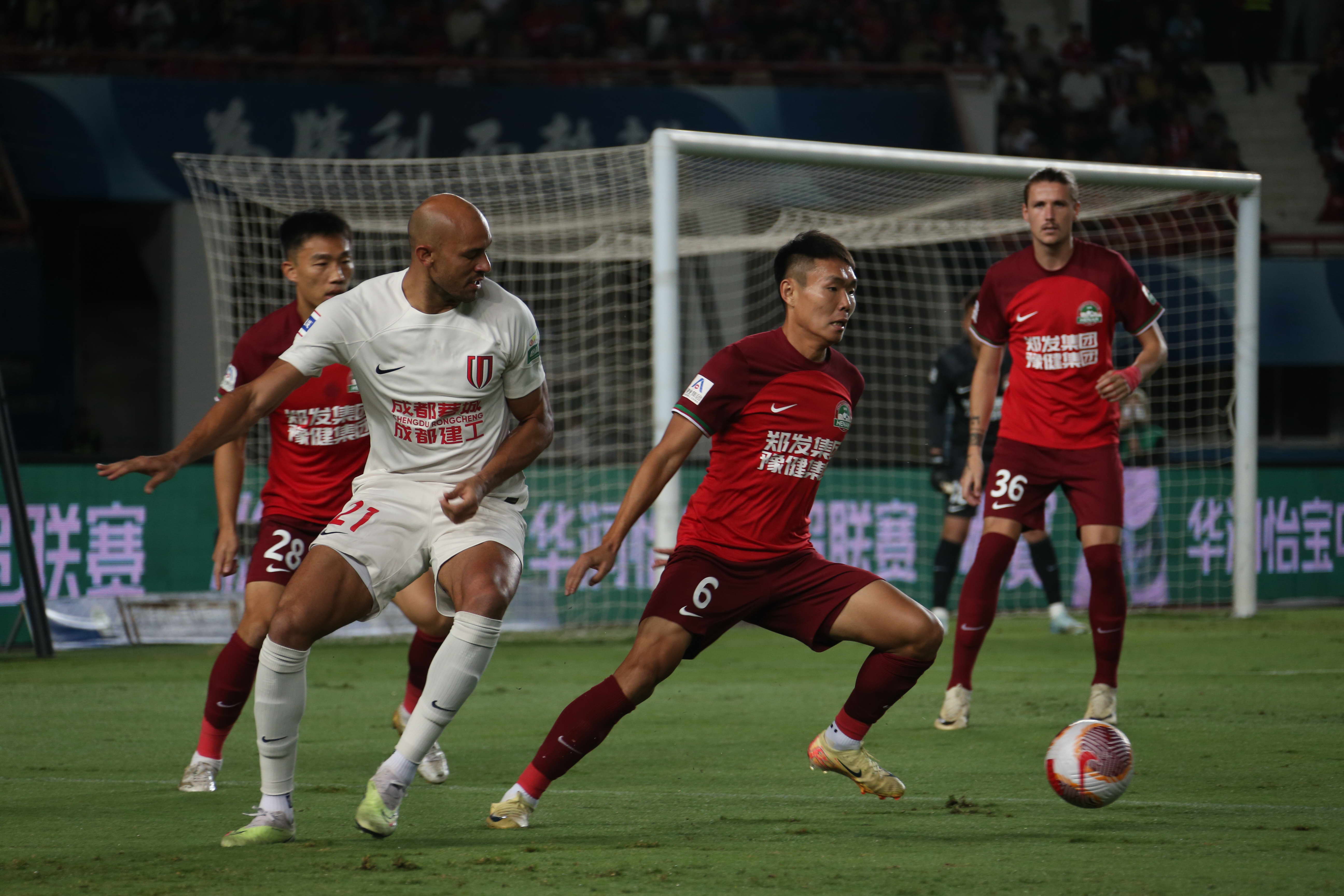 河南队大胜上海申花